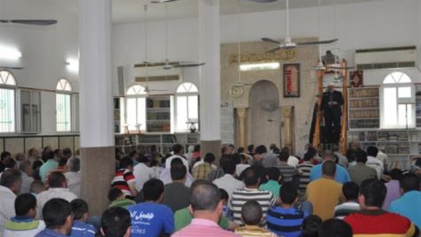 التزام أئمة مساجد الغربية بموضوع الخطبة الموحدة