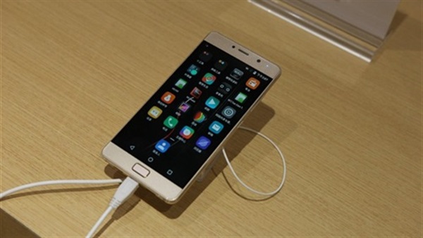 مواصفات هاتف «Lenovo Vibe P2»