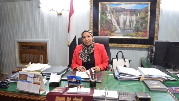 وكيلة تعليم كفر الشيخ تنفى إقالتها أو نقلها
