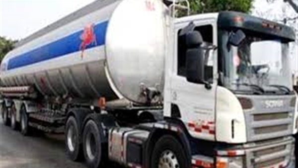 ضخ 10 آلاف و 526 طنا من المواد البترولية وغاز البوتاجاز بقنا