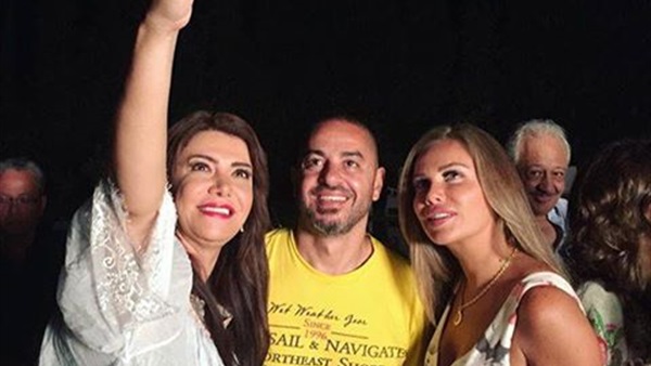 بالصور.. أسرة مسلسل «أولاد تسعة» تحتفل ببدء التصوير