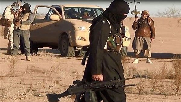 وزير الدفاع العراقي: قادة "داعش" فروا من الموصل
