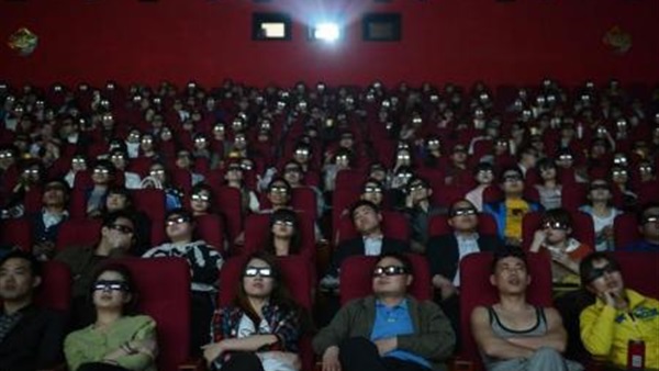 تقارير: شباك تذاكر السينما الصينية سيتفوق على مثيله بأمريكا عام 2017