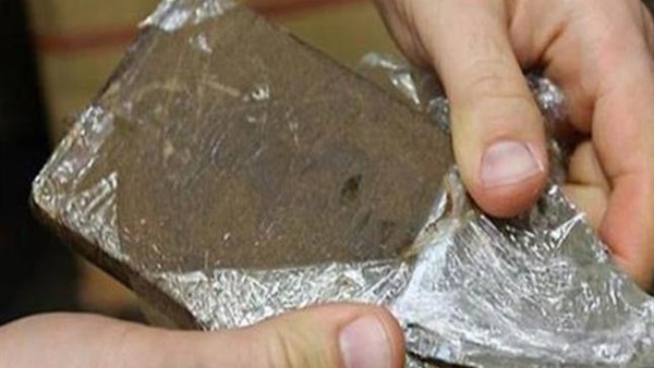 ضبط تاجر مخدرات وبحوزته ربع كيلو حشيش في أبو النمرس