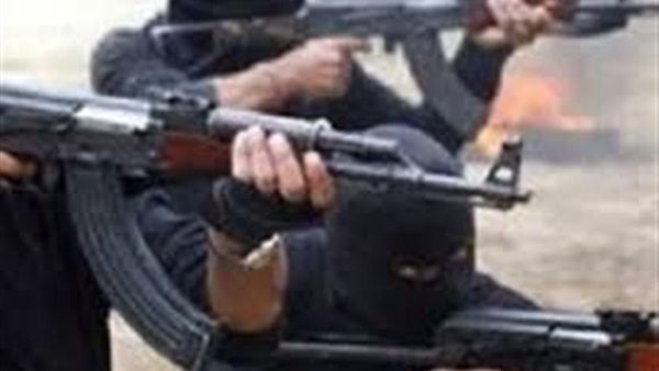 استنفار آمني بـ«كرادسة» عقب إطلاق مجهولين النار على سيارة شرطة.. إصابة 3 أمناء و5 مواطنين.. مباحث الجيزة تلاحق مرتكبي الحادث.. وخبير: «حلاوة روح» للجماعات الإرهابية