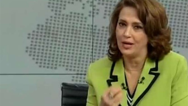 «صفاء حجازي» ترفض التعليق على خطأ التلفزيون في كتابة اسم الرئيس