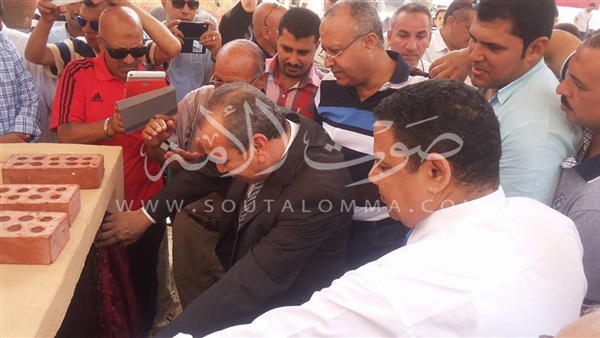 بالصور.. محافظ دمياط يضع حجر أساس لمبنى الادارة التعليمية بالروضة 