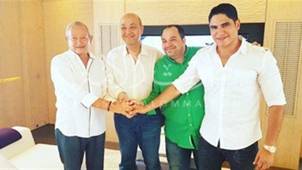 بالصور.. تفاصيل تعاقد عمرو أديب و«On Tv».. اجتماع لـ«أبو هشيمة» والإعلامي منذ يومين ينهي الاتفاق.. مكالمة من «ساويرس» تحل الخلاف .. استوديو «أوربت» يحتضن البرنامج.. وأزمة بسبب «شلبي» 