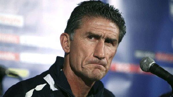 ماردونا يهنىء "باوزا" بمنصبه الجديد كمدرب لمنتخب الأرجنتين