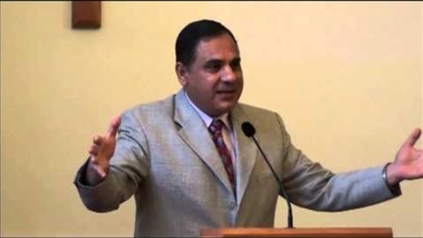 مجلس كنائس مصر ينعي رحيل العالم المصري أحمد زويل