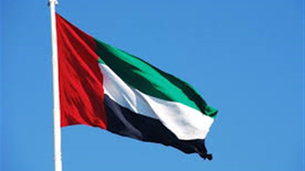 الإمارات تحذر مواطنيها من السفر إلى 10 دول