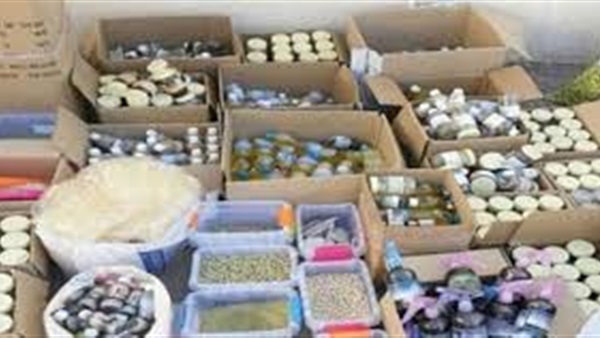 ضبط 8219 عبوة مستحضر طبى غير مسجل بالصحة بأسيوط