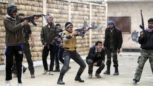مقاتلو المعارضة يزعمون السيطرة على جزء من كلية عسكرية بحلب