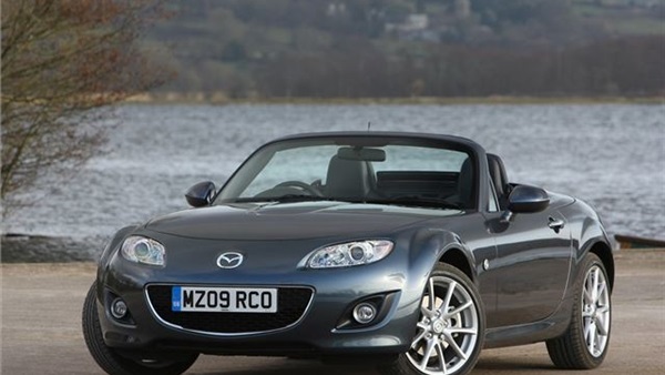 وزن رودستر MX-5 يخفض على حساب البدائل الكربونية