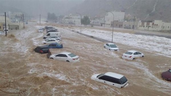 مقتل 15 شخصا وإصابة 22 جراء الأمطار الغزيرة في مقدونيا