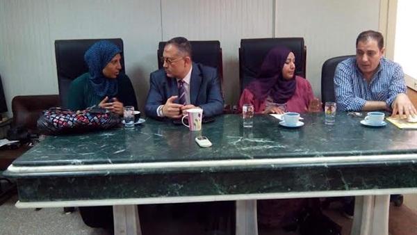بالصور.. مدير فرع الشرقية للتأمين الصحي يجتمع بهيئة التمريض  