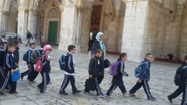 "التربية الفلسطينية": إسرائيل تربط ترميم مدارس القدس باعتماد مناهجها