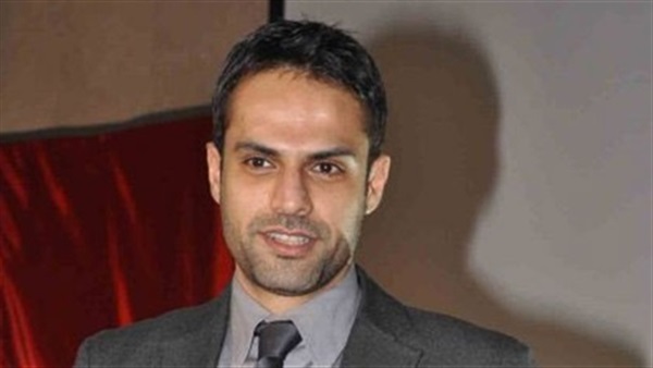 أمير طعيمة يسخر من اشتباكات جمهور الأهلى والزمالك
