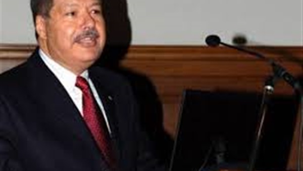 كفر الشيخ تقيم عزاء شعبي للدكتور أحمد زويل بمسقط رأسه بدسوق