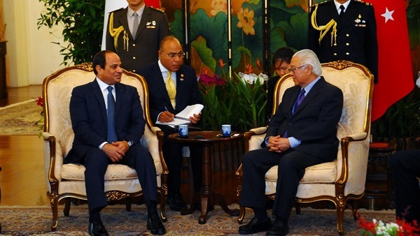 تفاصيل لقاء السيسي برئيس هيئة مواني سنغافورة