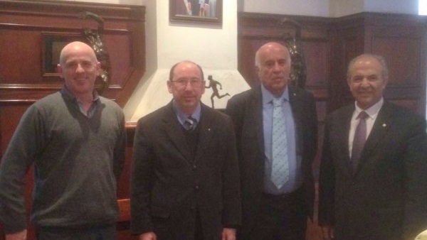 الرجوب يدعو الى تفعيل التبادل بين الاتحادات الرياضية الفلسطينية والاوروغوانية