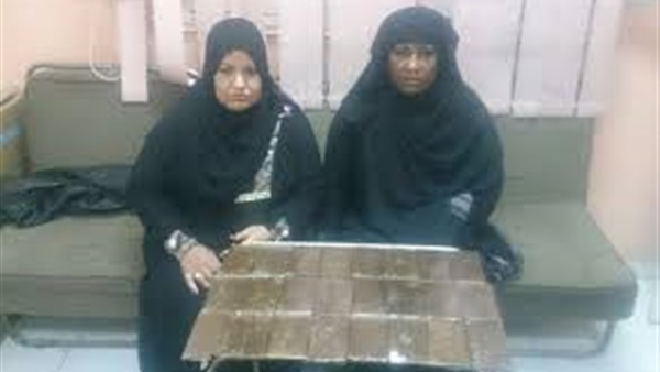 ضبط سيدتين تتاجران فى المواد المخدرة بالقليوبية