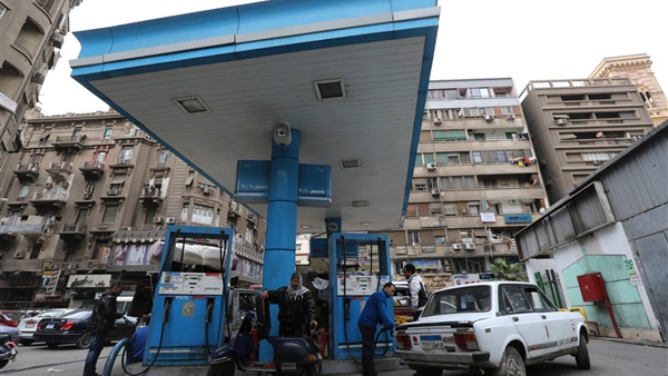 ضخ 7 آلاف و 934 طنا من المواد البترولية وغاز البوتاجاز بقنا
