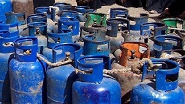 ضبط 250 اسطوانة بوتاجاز قبل بيعها في السوق السوداء بقنا