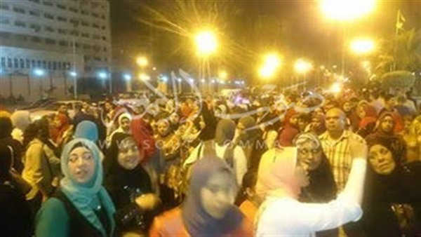 وقفة احتجاجية ببورسعيد رفضا لإغلاق مراكز الدروس الخصوصية