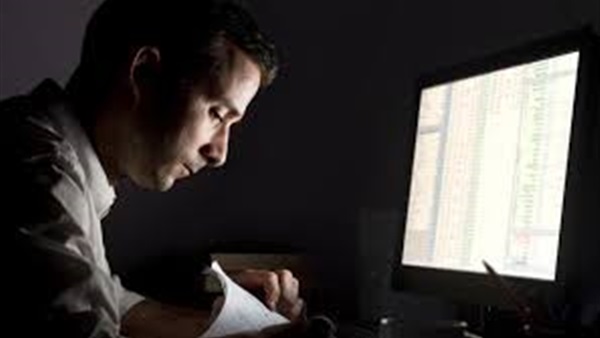 4 عادات يمكن أن تقتلك .. أغربها “العمل ليلا”