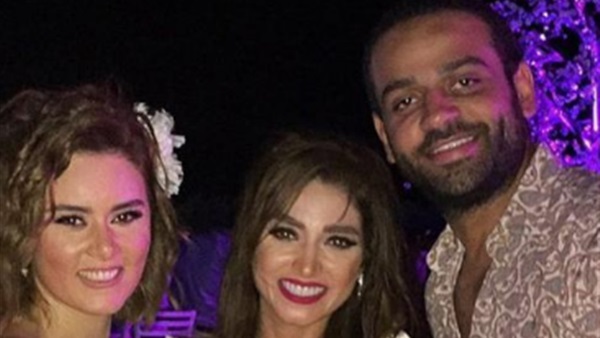 بالصورة.. روجينا تهنىء رشا مهدى بزفافها