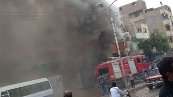 عاجل.. حريق هائل بنقطة شرطة الساحل في قنا