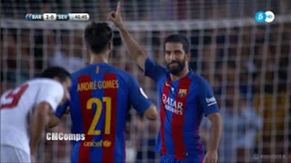 بالفيديو.. برشلونة يتوج بكأس السوبر الإسبانى على حساب أشبيلية