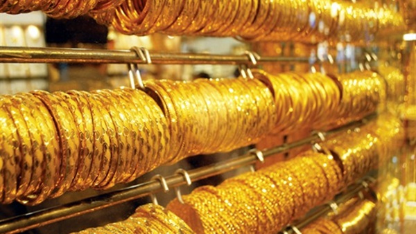 الذهب يرتفع عالميًا مع تراجع سعر الدولار