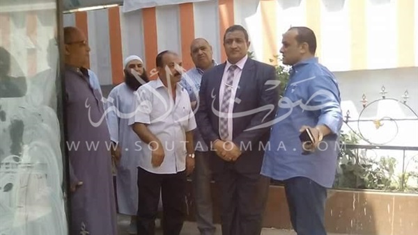 عمر وطني: إنهاء أزمة المتضررين من إغلاق محالهم بالزاوية الحمراء