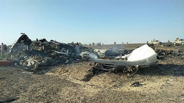 بريطانيا: عبوة ناسفة سبب تحطم الطائرة الروسية فى سيناء