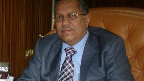 رئيس وزراء اليمن: لن نتعامل مع البنك المركزي