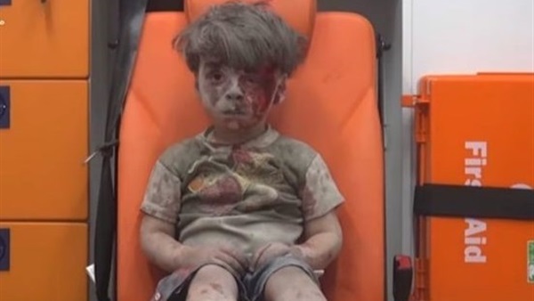 مصور فيديو الطفل «عمران» يكشف تفاصيل جديدة عن أسرته