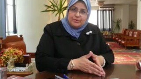 وكيل «صحة المنوفية» تطمئن على مصابي الهجوم الإرهابي