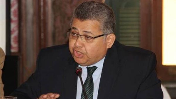 بعد قرار إنشاء جامعة مصرية في الصين.. 6 مشاهد جامعية تنتقل لـ«بكين».. ملازم «بين السرايات».. «التحرش بالطالبات» مقابل النجاح.. هروب الطلاب من المحاضرات.. و«برشامة الامتحان» الأبرز