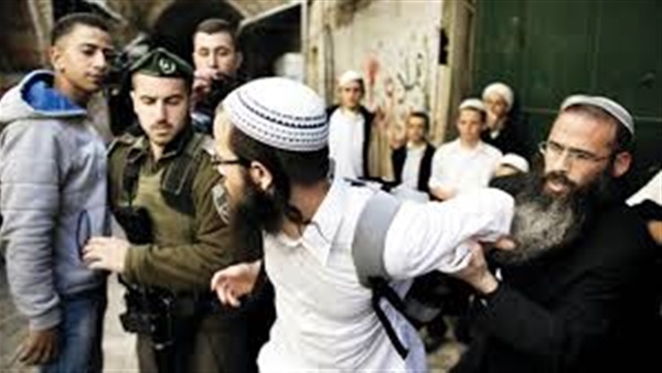 في الذكرى الـ47 لحريقه.. 50 صورة لـ«المسجد الأقصى» تلخص الصراع العربي الإسرائيلي