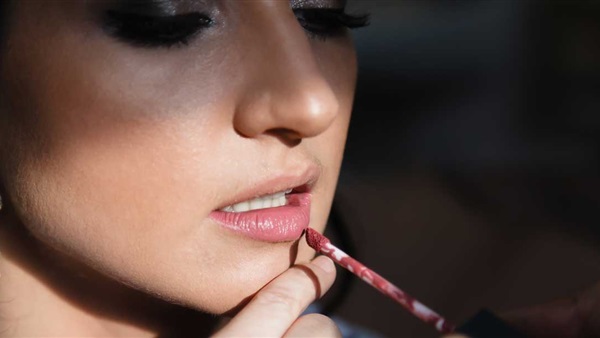طبقات الماسكارا الملونة الابرز هذا الصيف 