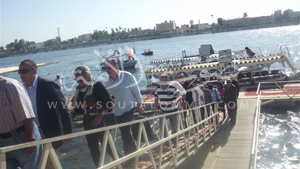 بالصور: وزير الاثار يتفقد مقبرتي حور محب وتحتمس الثالث بالبر الغربي