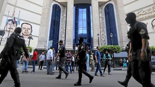 عدم اختصاص الأمور المستعجلة في الدعوى الثانية لفرض الحراسة على «الصحفيين»