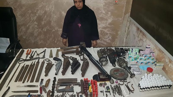ضبط صاحب ورشة لتصنيع الأسلحة بشبرا الخيمة