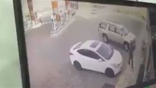 بالفيديو..  شاحنة تقتحم  سوبر ماركت بالرياض