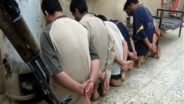 ضبط تشكيلات عصابية وتجار سلاح في حملات أمنية بعدة محافظات 