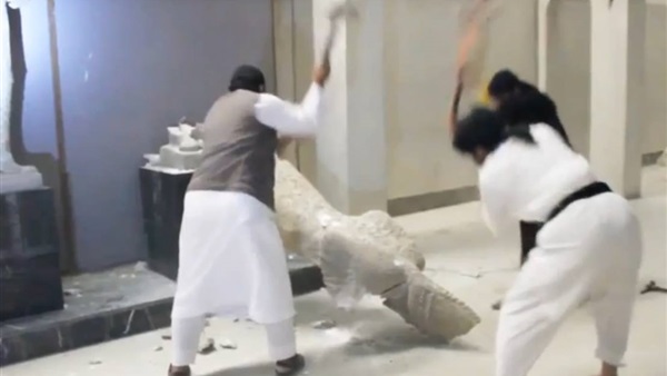 حدث في مثل هذا اليوم.. تحريم العبودية في المستعمرات الإنجليزية.. استيلاء بريطانيا علي هونج كونج.. بشير الجميل رئيسًا للجمهورية اللبنانية.. وتنظيم داعش يفجر معبد بعل شمين الكنعاني الأثري