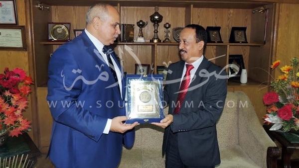 بالصور.. مدير أمن السويس يستقبل الوزير المفوض للقنصلية السعودية