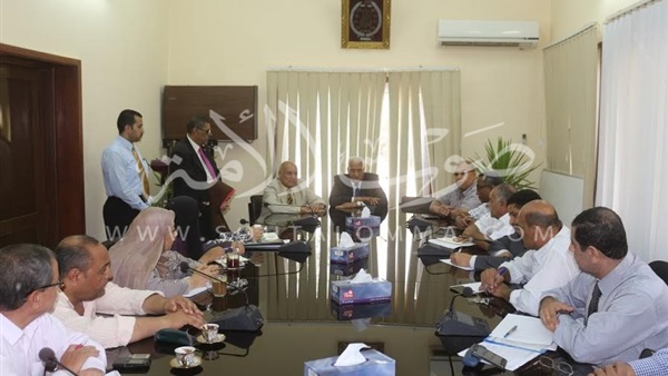 بالصور.. «الهياتمي» يلتقي مجلس إدارة «النصر للأسمدة» بالسويس